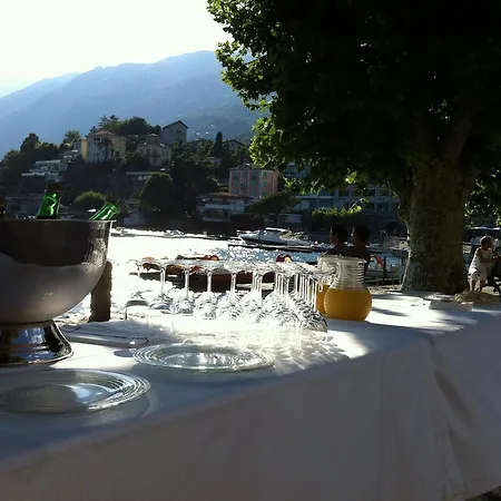 Schiff-battello 3*