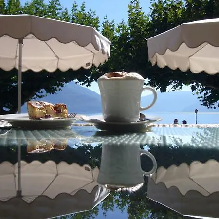 Schiff-battello Otel Ascona