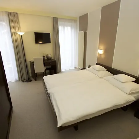 Schiff-battello Hotel 3*